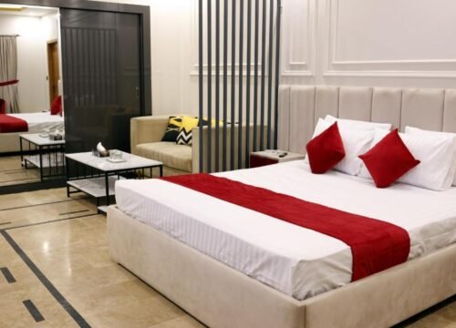 Deluxe King Room (Gulshan 4 Branch)