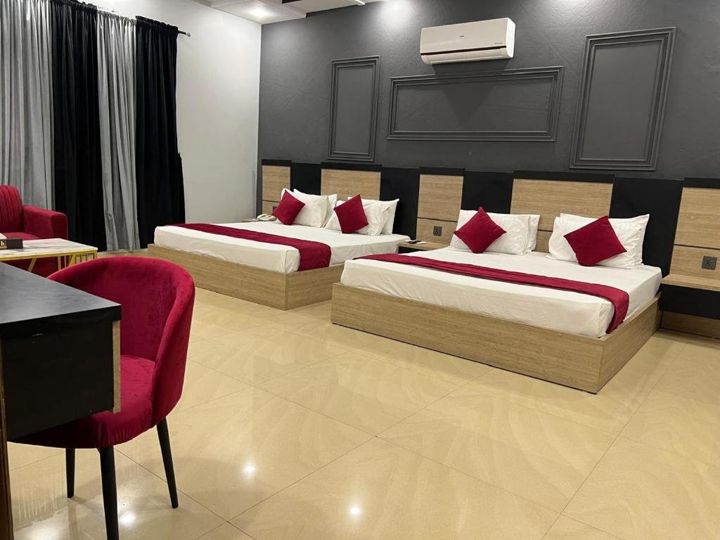 Deluxe Double Room with Two Double Beds ( Expo Center )